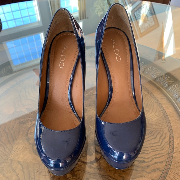 💙ALDO Navy Blue Heels💙 - Picture 3 of 7